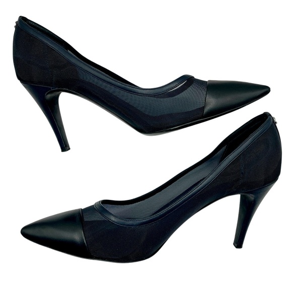 CHANEL Escarpins Interlocking CC Logo Pumps Navy Blue Size 39.5EU, 9.5US - Picture 10 of 15